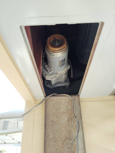 開閉器交換。